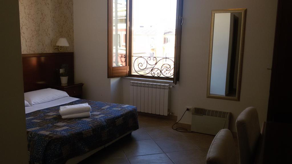 Mrs Julie Guesthouse Roma Quarto foto